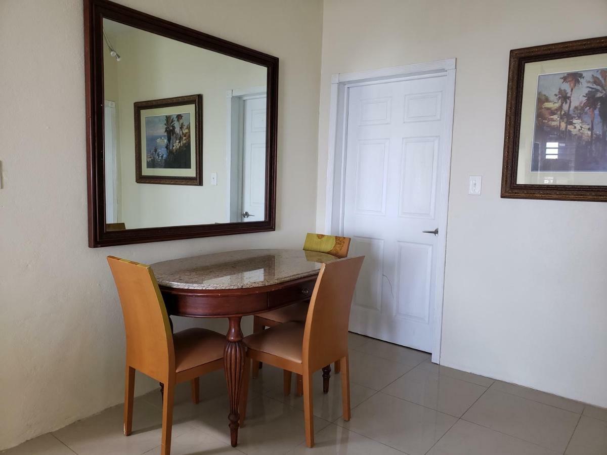 Villa Indigo Sunny 1Br Apartment In Private Gated Estate Σαρλότ Αμαλί Εξωτερικό φωτογραφία
